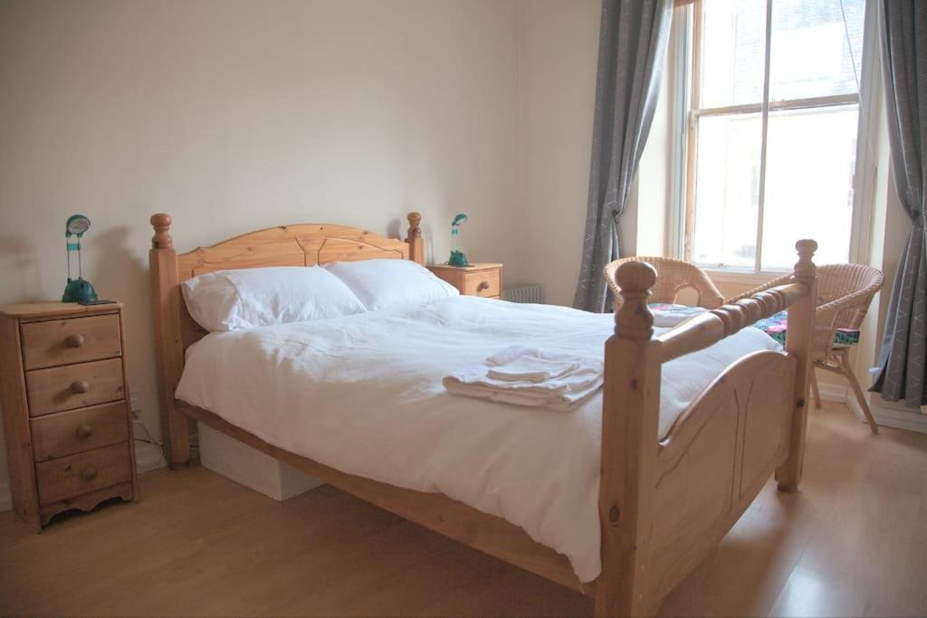 Cosy N Comfy Flat In Historic Heart Of Édimbourg